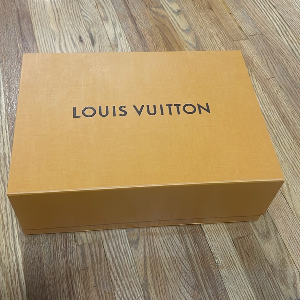 Lv box